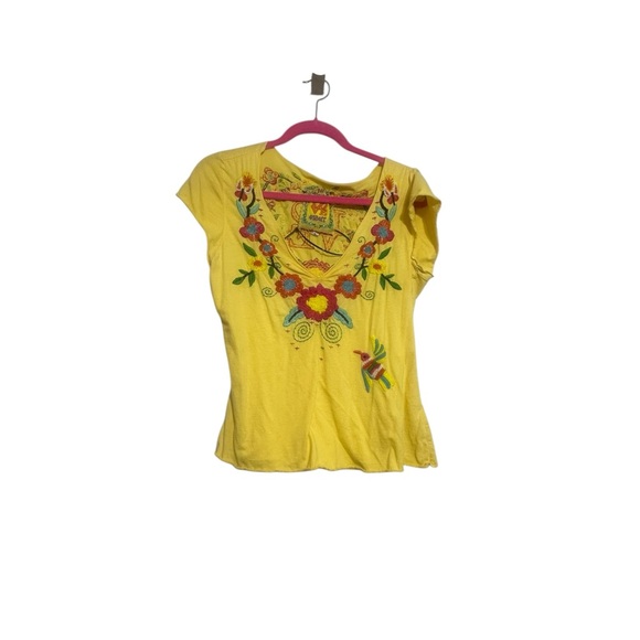 Johnny Was Embroidered Floral "Love" Yellow T-Shirt Size Large - Picture 3 of 8